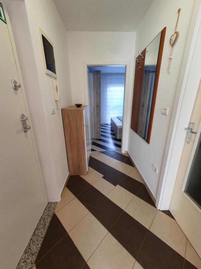 Lavanda Samarin Zambratija  Bagian luar foto
